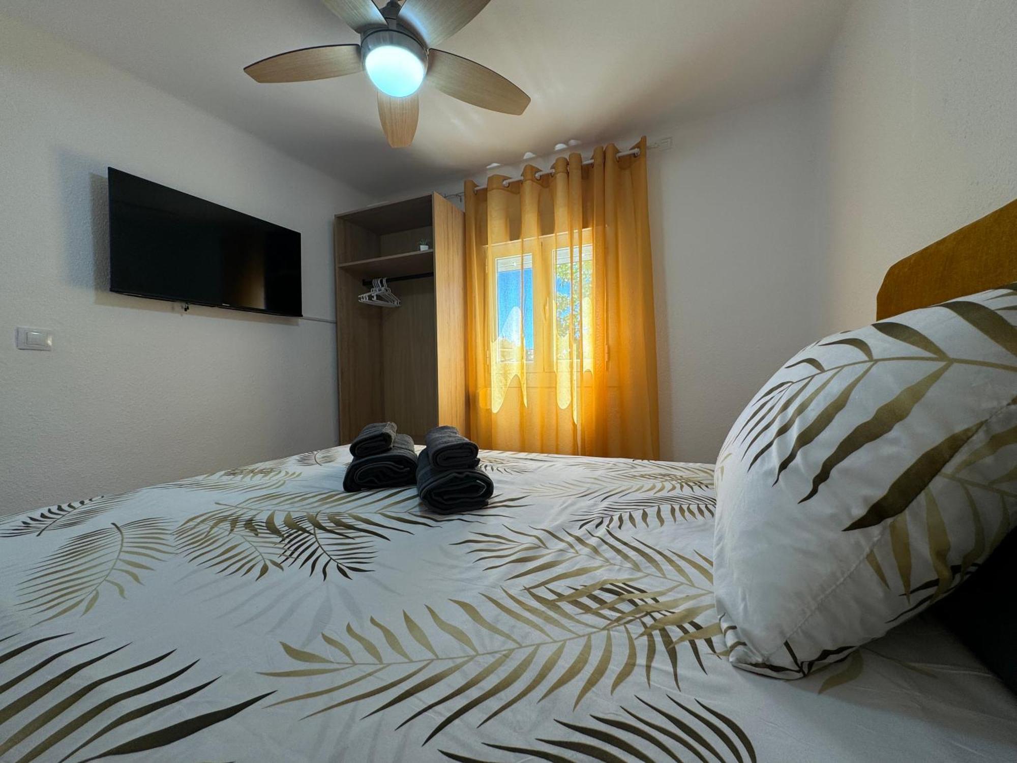 Apartamento Alarcon En Zona Av Espana - Hospital Albacete Bagian luar foto