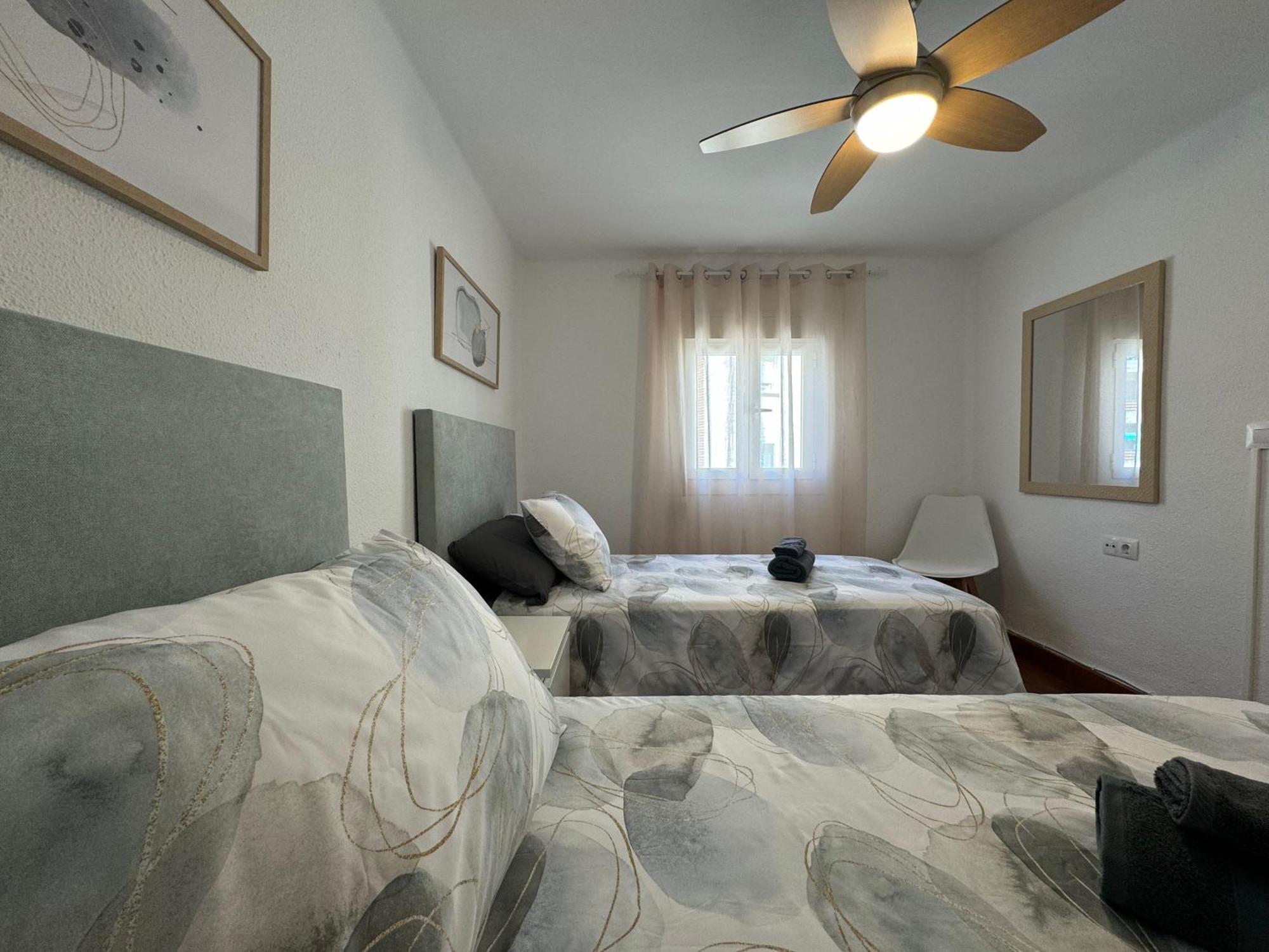 Apartamento Alarcon En Zona Av Espana - Hospital Albacete Bagian luar foto