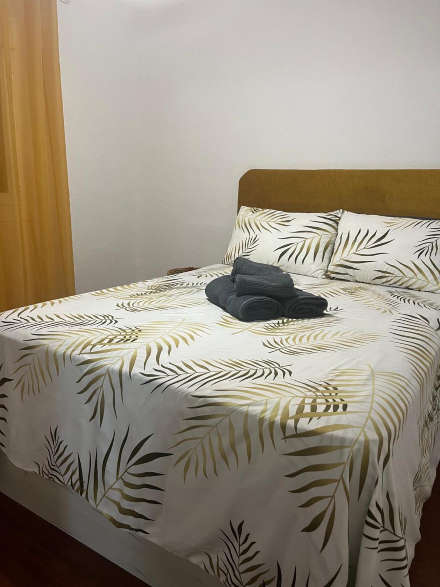 Apartamento Alarcon En Zona Av Espana - Hospital Albacete Bagian luar foto